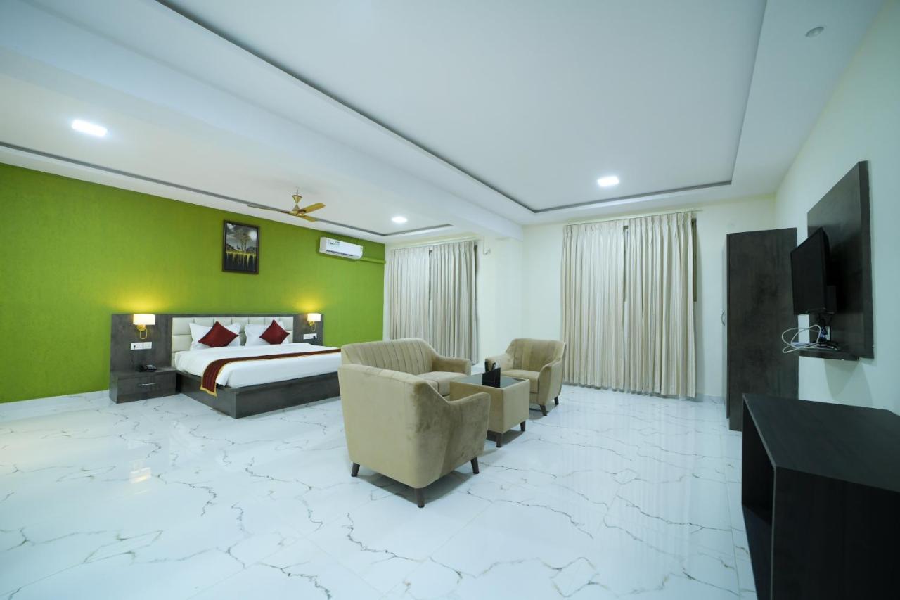 Hotel Cn Windsor Chikmagaluru Exterior foto