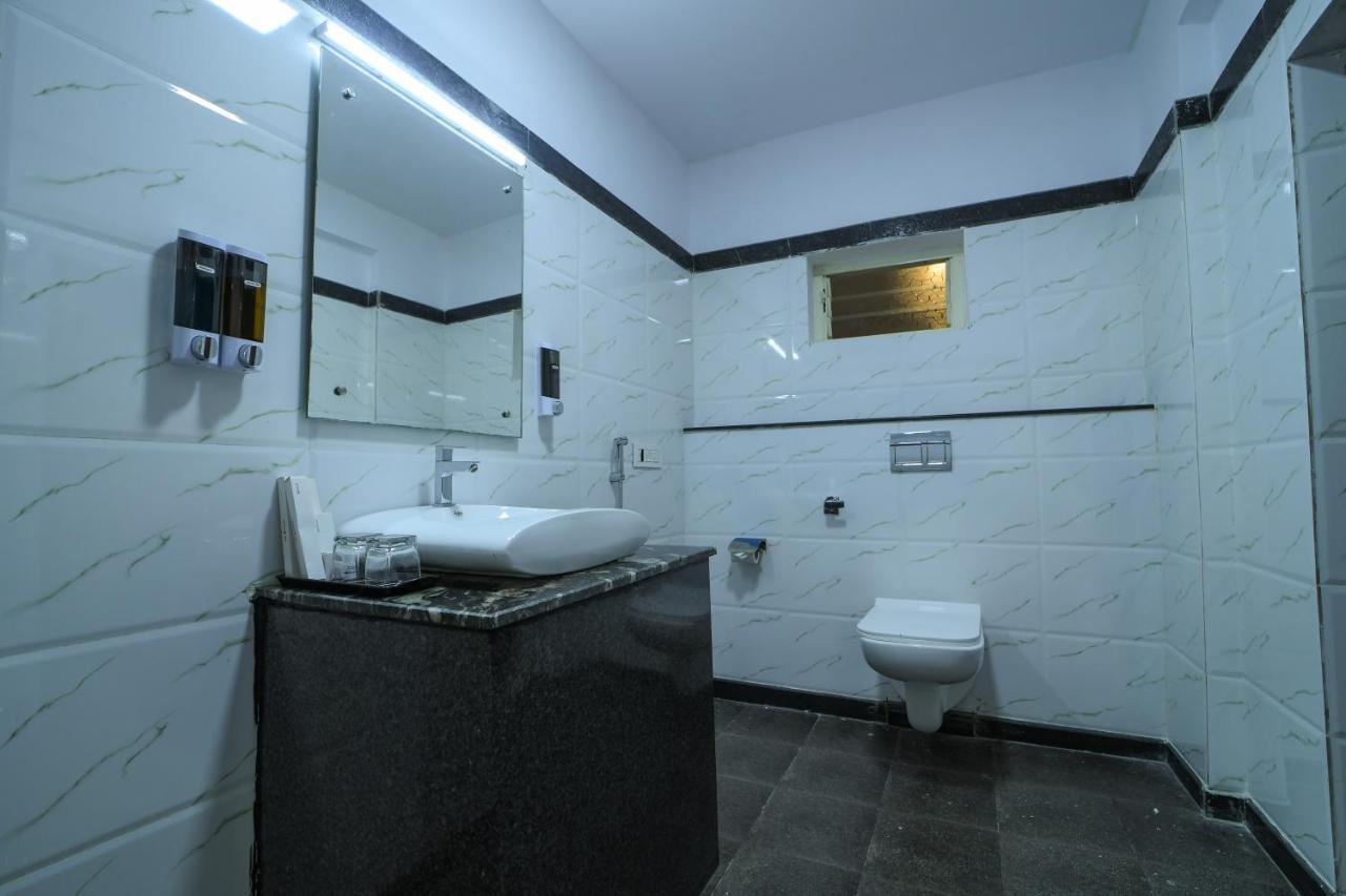 Hotel Cn Windsor Chikmagaluru Exterior foto