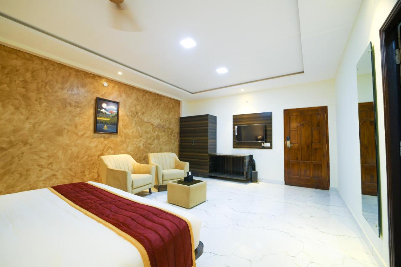 Hotel Cn Windsor Chikmagaluru Exterior foto