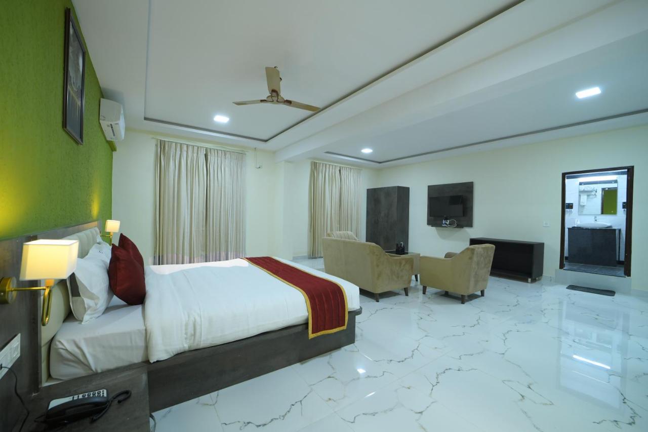 Hotel Cn Windsor Chikmagaluru Exterior foto